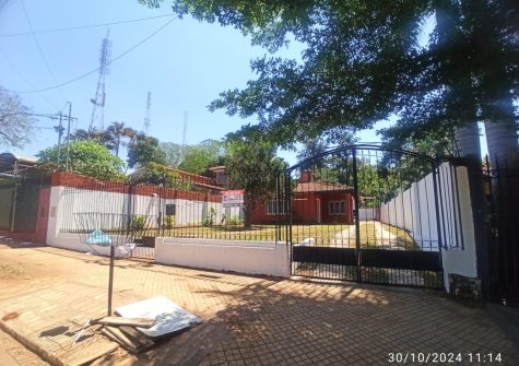 Casa en FNDO. de la MORA zona SUR – zona Escuela Sagrado Corazón